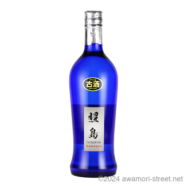 照島 伊平屋産長粒種米仕込み 甕貯蔵三年 43度,720ml / 伊平屋酒造